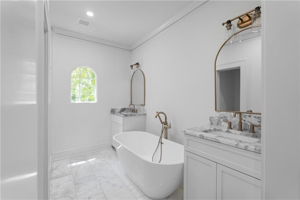 3 bedroom, 2 bathroom, 1,903 sq ft single family residence for rent at 833 Martina Drive, Atlanta, GA 30305 for $4,000 a month — photo 9