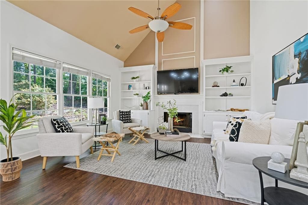 4 bedroom, 3 bathroom, 2,380 sq ft single family residence under contract at 1595 Watercove Lane, Lawrenceville, GA 30043 — photo 6