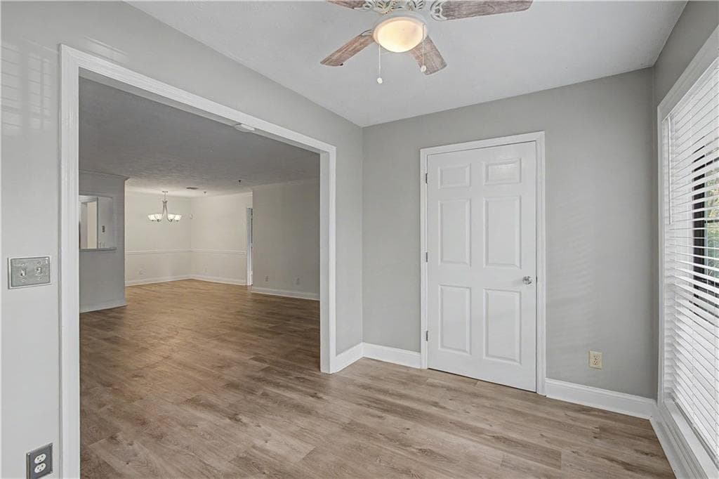 2 bedroom, 2 bathroom, 1,270 sq ft condominium for sale at 4612 Vinings Central Run 133, Atlanta, GA 30339 — photo 7