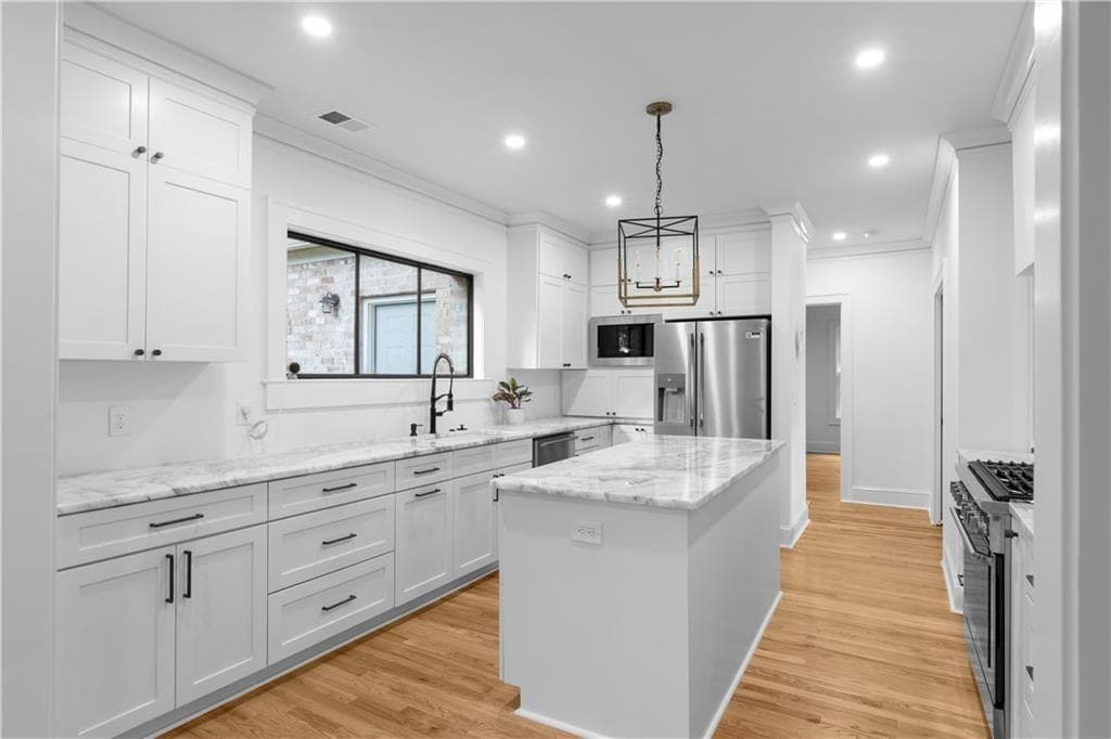 3 bedroom, 2 bathroom, 1,903 sq ft single family residence for rent at 833 Martina Drive, Atlanta, GA 30305 for $4,000 a month — photo 1 of 19