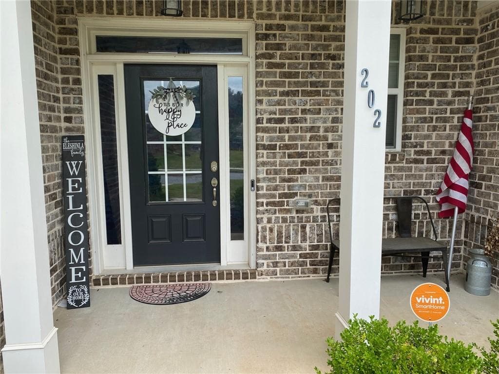 5 bedroom, 6 bathroom, 3,982 sq ft single family residence for sale at 202 Oakleigh Pointe Drive, Dallas, GA 30157 — photo 2