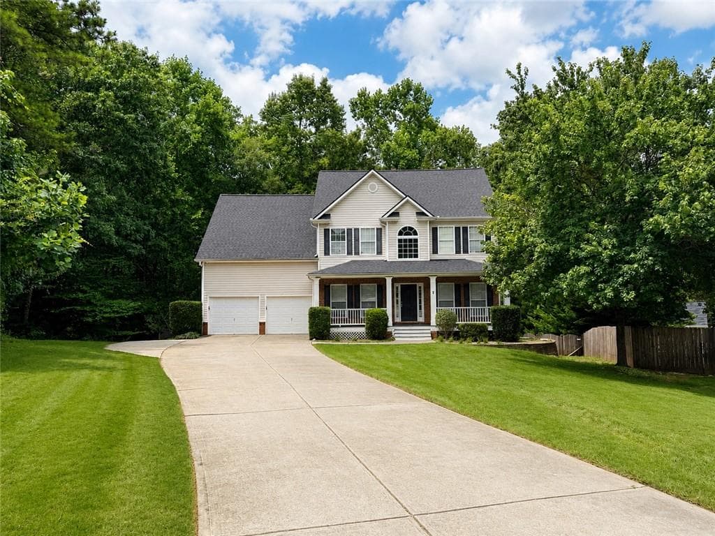 4 bedroom, 4 bathroom, 2,737 sq ft single family residence under contract at 8 Creekside Overlook View, Hiram, GA 30141