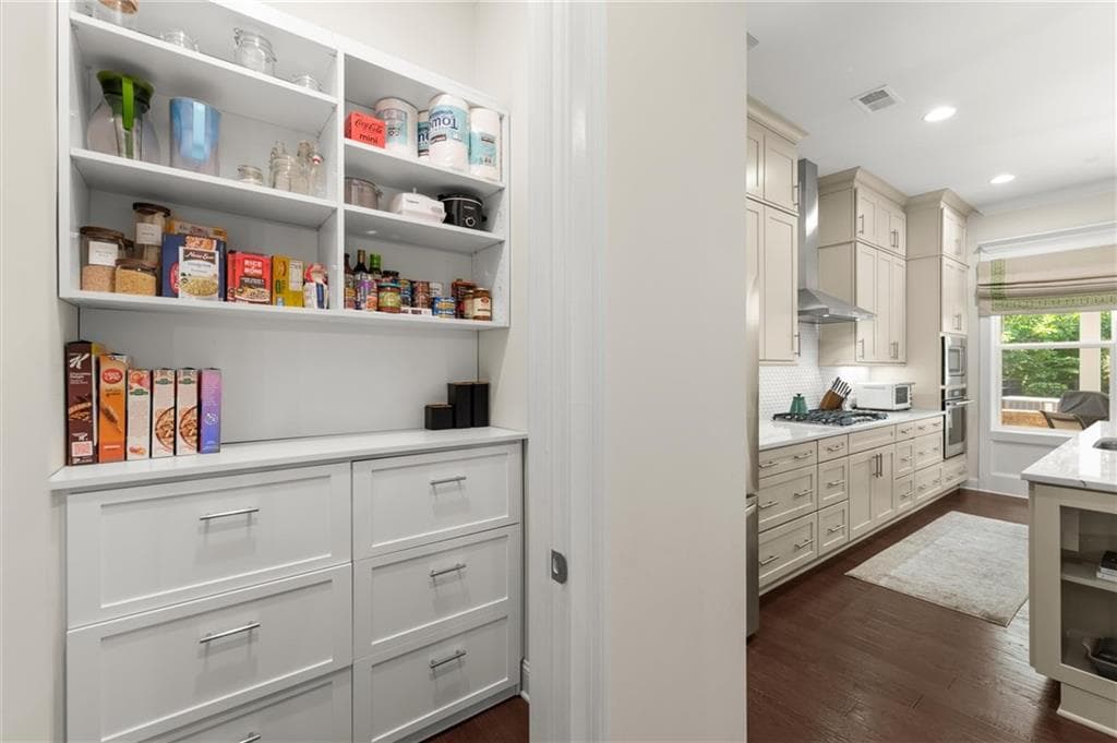 4 bedroom, 4 bathroom, 3,749 sq ft townhouse under contract at 4427 Cheston Bend, Roswell, GA 30075 — photo 10