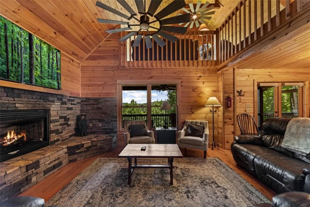 3 bedroom, 3 bathroom, 2,660 sq ft single family residence for sale at 1571 W Campbell Camp Road, Blue Ridge, GA 30513 — photo 4