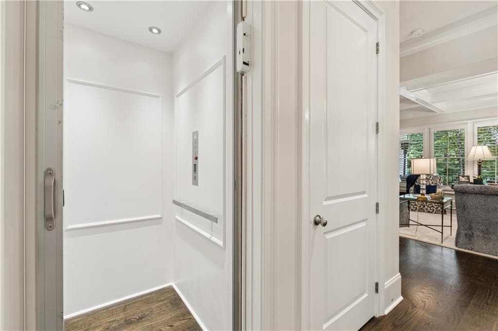 4 bedroom, 4 bathroom, 3,492 sq ft townhouse under contract at 215 Marjean Way, Alpharetta, GA 30009 — photo 6