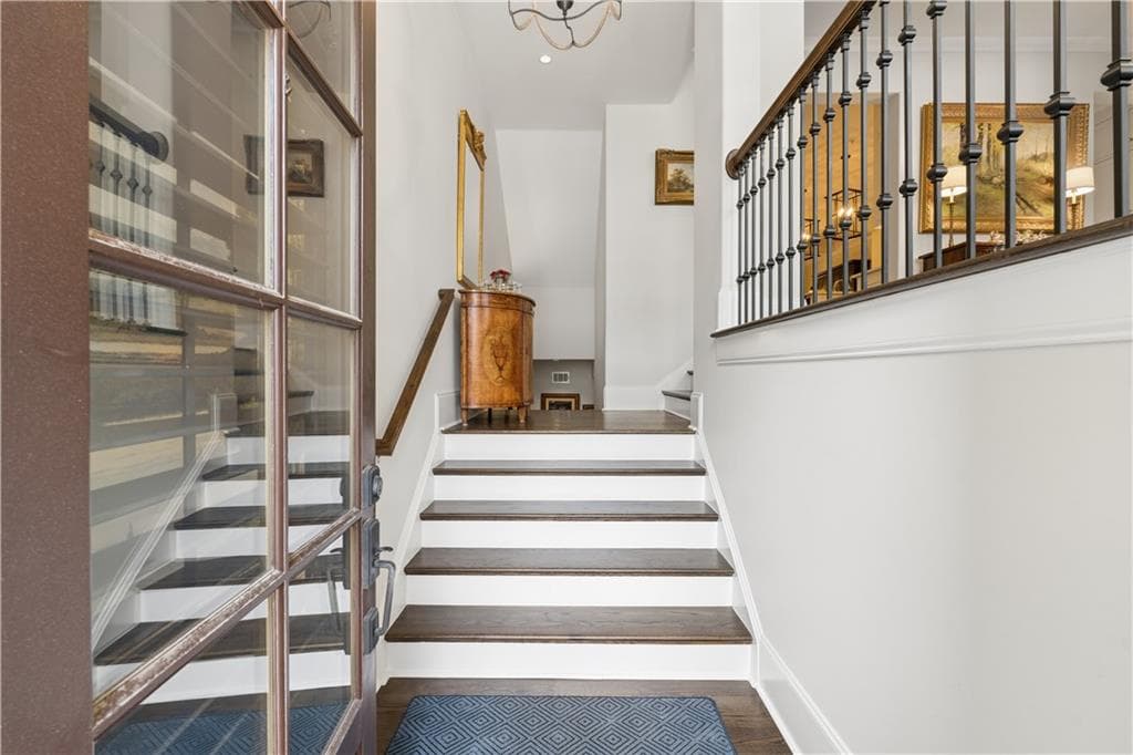 4 bedroom, 4 bathroom, 3,492 sq ft townhouse under contract at 215 Marjean Way, Alpharetta, GA 30009 — photo 10
