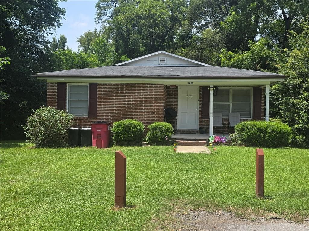 3 bedroom, 2 bathroom, 1,606 sq ft single family residence for sale at 1818 Kinder Kare Drive, Macon, GA 31217 — photo 2