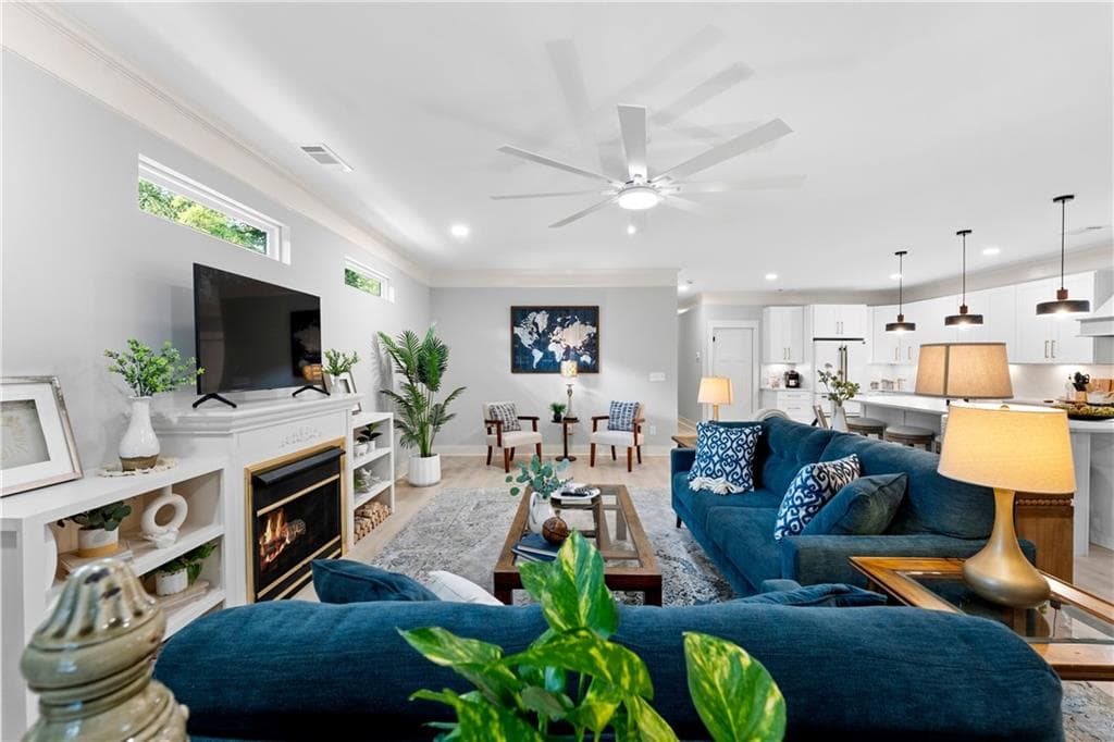 3 bedroom, 3 bathroom, 2,800 sq ft single family residence for sale at 225 N Erwin Street, Cartersville, GA 30120 — photo 8