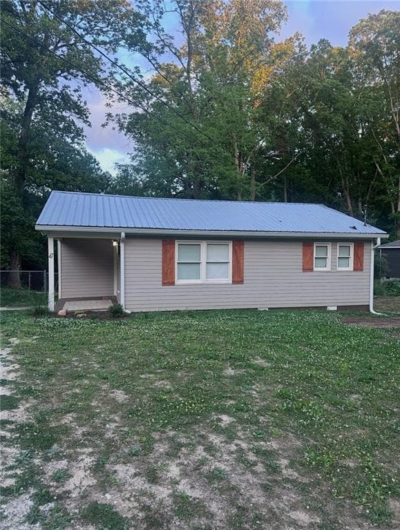 2 bedroom, 2 bathroom, 911 sq ft home for sale at 47 Lincoln Street, Jasper, GA