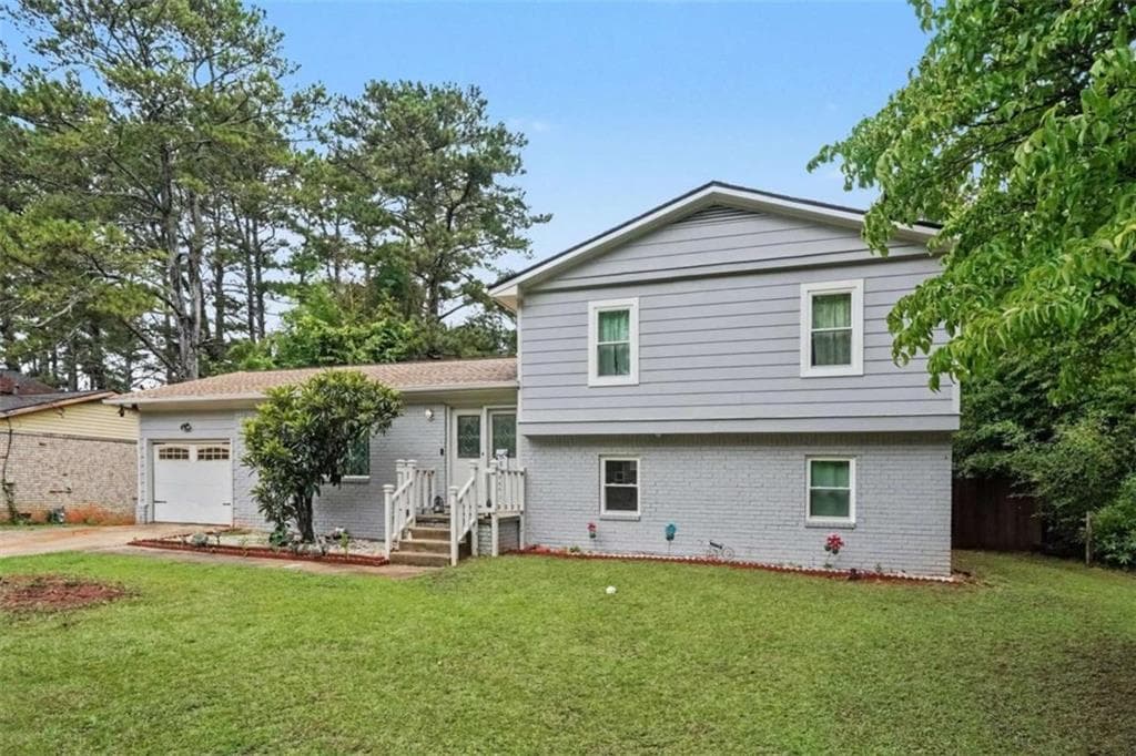 4 bedroom, 3 bathroom, 1,873 sq ft single family residence for sale at 4276 Indian Forest Road, Stone Mountain, GA 30083 — photo 4