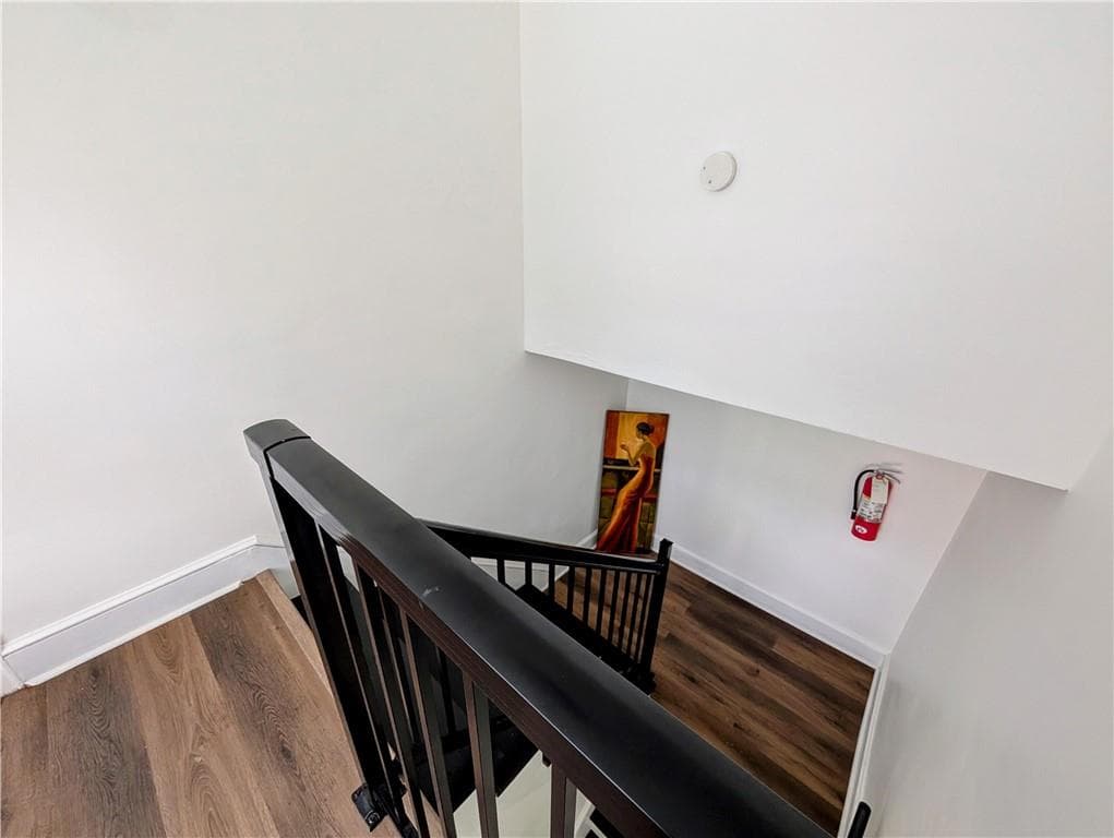 1 bedroom, 1 bathroom, 750 sq ft apartment for rent at 1761 John Calvin Avenue 4, Atlanta, GA 30337 for $1,175 a month — photo 4