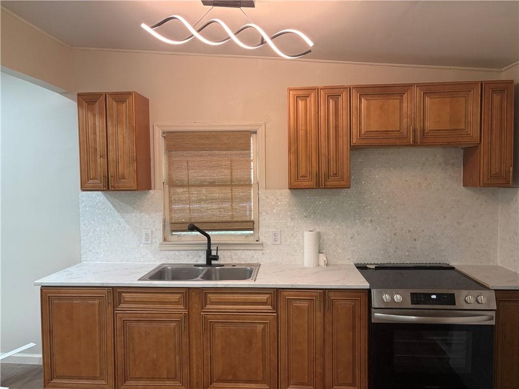 2 bedroom, 1 bathroom, 832 sq ft single family residence for sale at 4049 Villa Avenue, Macon, GA 31204 — photo 4
