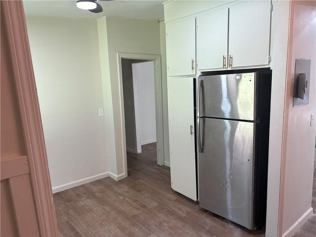2 bedroom, 1 bathroom, 832 sq ft single family residence for sale at 4049 Villa Avenue, Macon, GA 31204 — photo 5