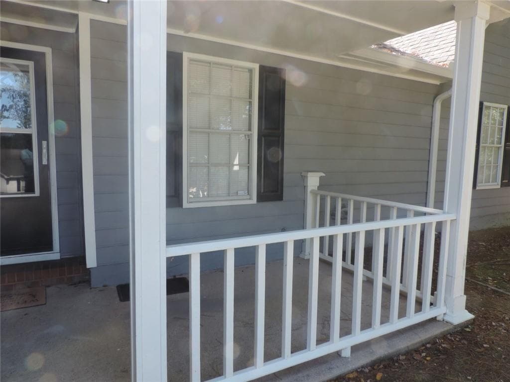 3 bedroom, 2 bathroom, 1,254 sq ft single family residence for sale at 1504 Melody Ridge Court, Conyers, GA 30012 — photo 3