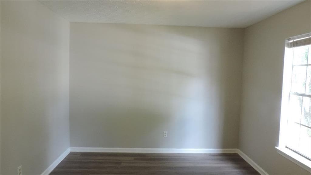 3 bedroom, 2 bathroom, 1,254 sq ft single family residence for sale at 1504 Melody Ridge Court, Conyers, GA 30012 — photo 8
