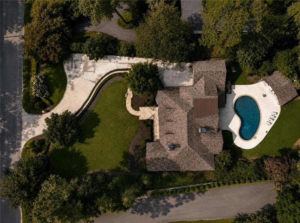 5 bedroom, 7 bathroom, 7,206 sq ft single family residence for sale at 3659 Northside Drive, Atlanta, GA 30305 — photo 6