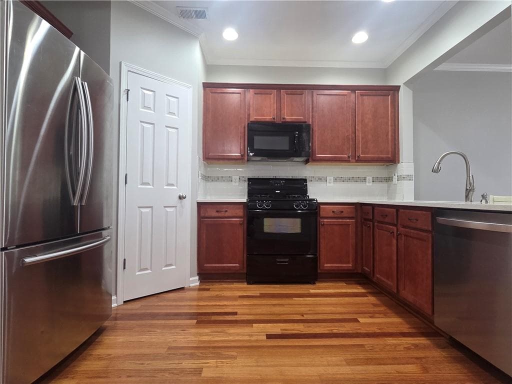 2 bedroom, 3 bathroom, 1,798 sq ft townhouse for rent at 2720 Beynon Lane, Suwanee, GA 30024 for $2,050 a month — photo 4