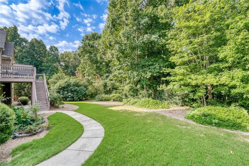 6 bedroom, 6 bathroom, 6,920 sq ft single family residence under contract at 2180 Enclave Mill Drive, Dacula, GA 30019 — photo 4