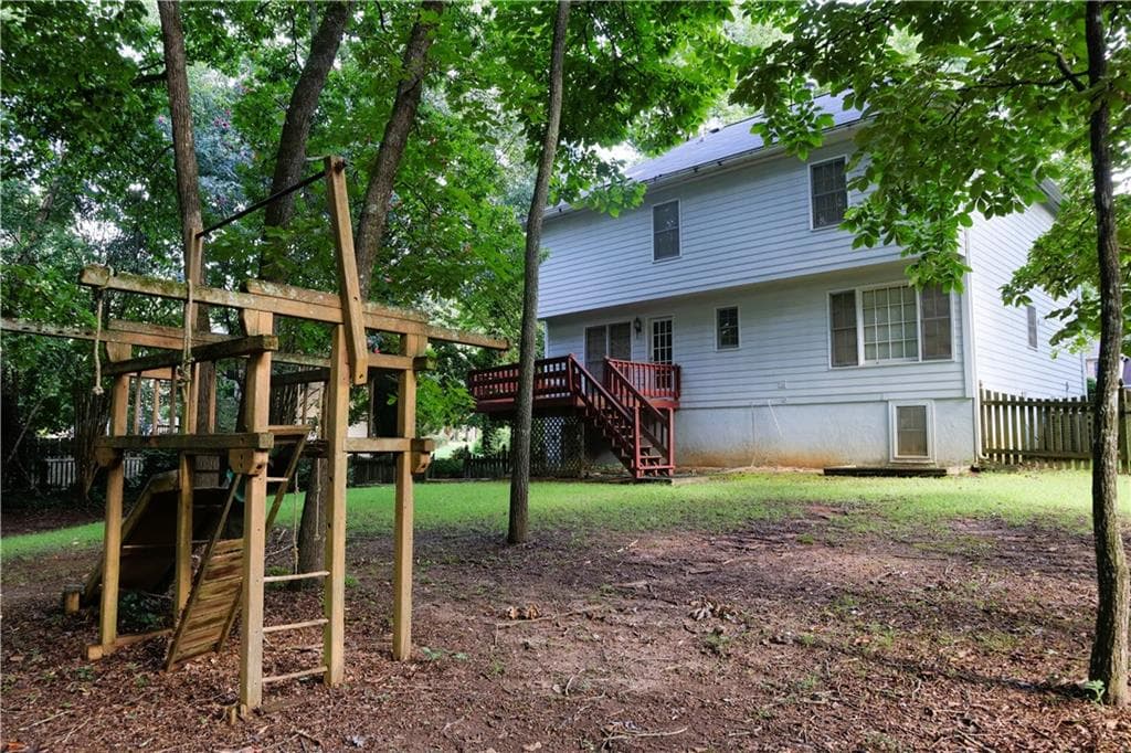 5 bedroom, 4 bathroom, 2,409 sq ft single family residence for sale at 220 Creekwood Trail, Fayetteville, GA 30214 — photo 4