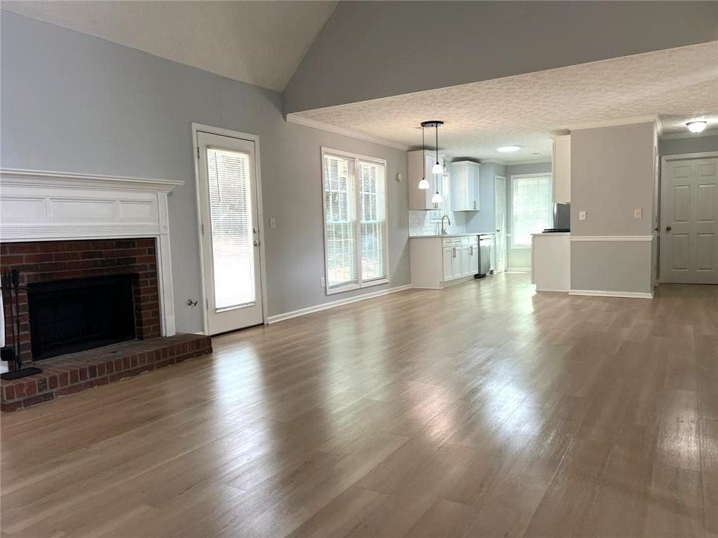 4 bedroom, 3 bathroom, 1,920 sq ft single family residence under contract at 4530 Wentworth Place, Conyers, GA 30094 — photo 4