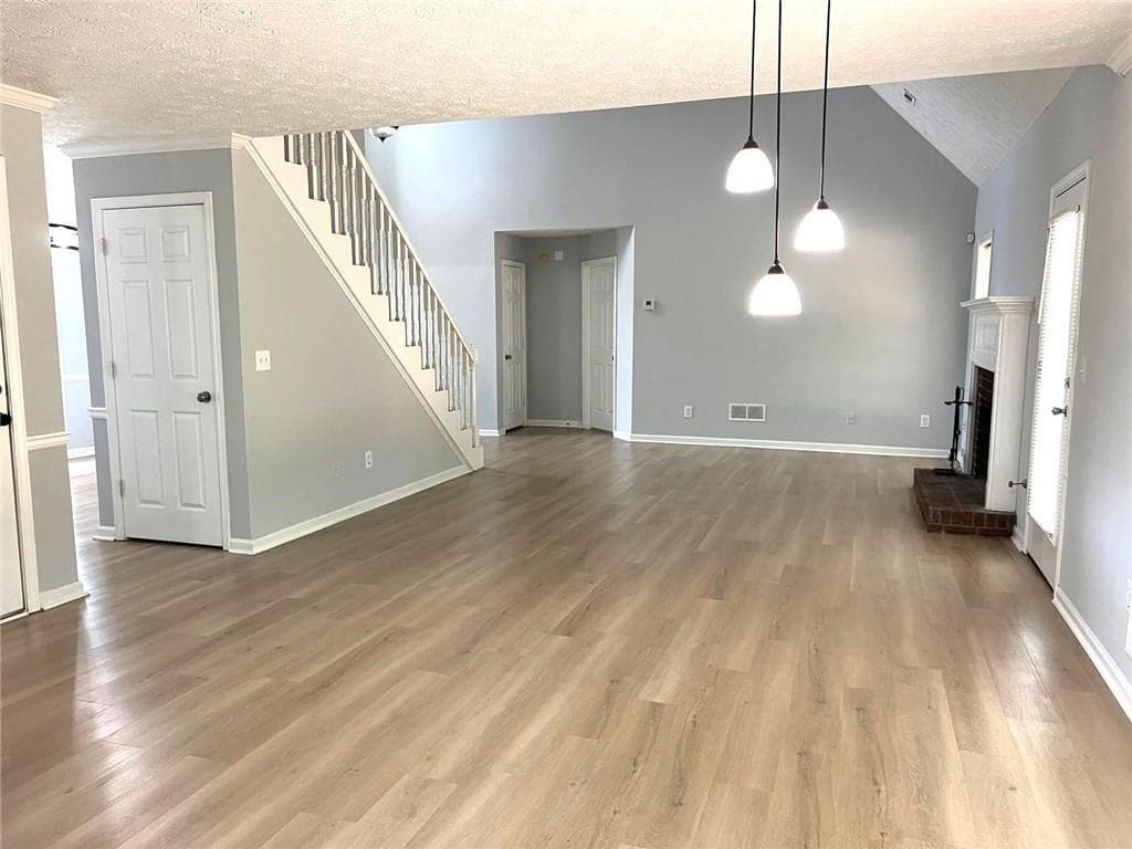 4 bedroom, 3 bathroom, 1,920 sq ft single family residence under contract at 4530 Wentworth Place, Conyers, GA 30094 — photo 5