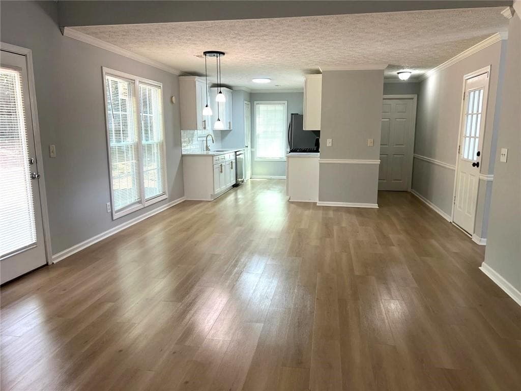4 bedroom, 3 bathroom, 1,920 sq ft single family residence under contract at 4530 Wentworth Place, Conyers, GA 30094 — photo 9