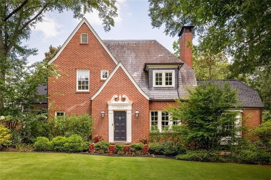 4 bedroom, 6 bathroom, 4,312 sq ft single family residence sold at 1207 Oxford Road, Atlanta, GA 30306