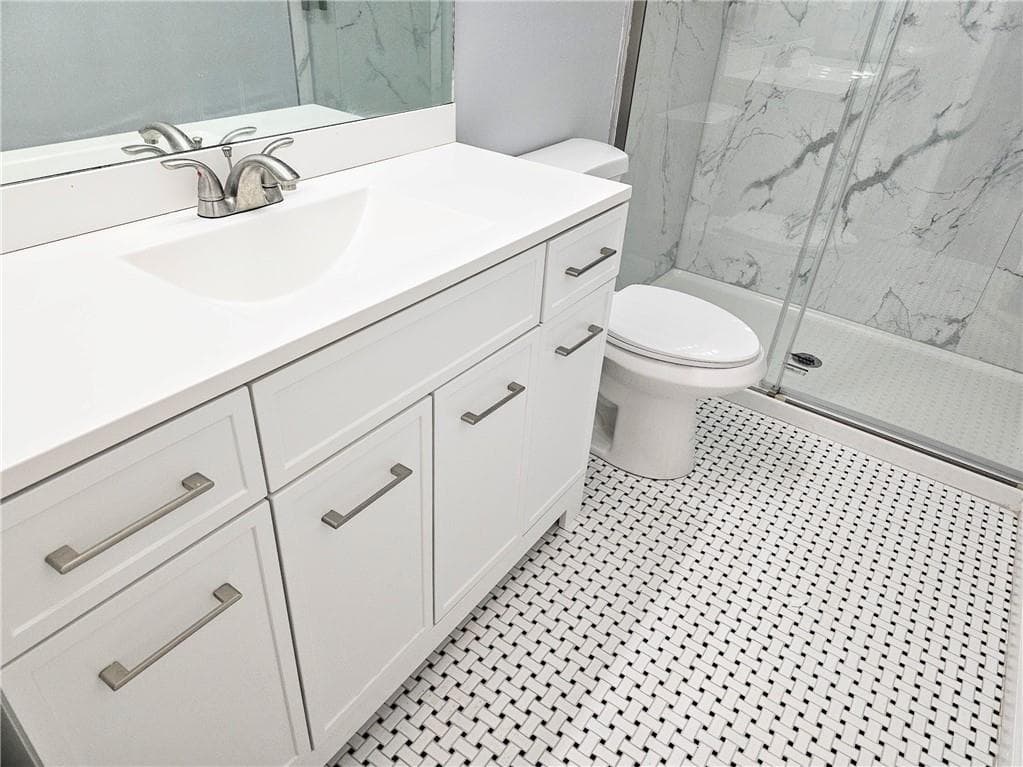 2 bedroom, 2 bathroom, 1,880 sq ft condominium for sale at 5025 Highland Club Drive, Marietta, GA 30068 — photo 10