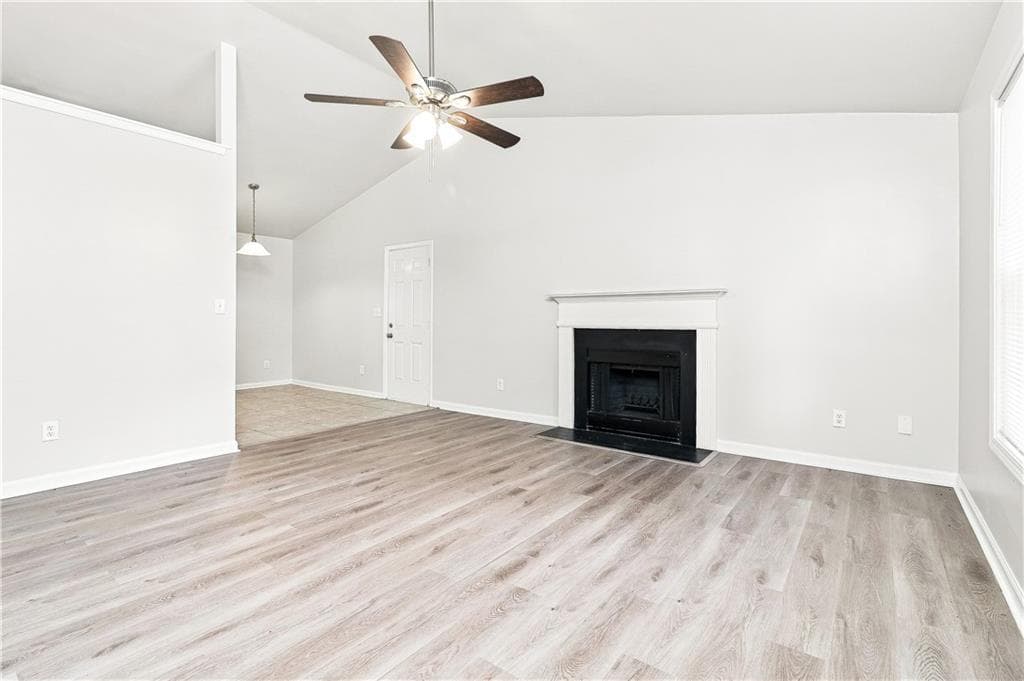3 bedroom, 2 bathroom, 1,176 sq ft single family residence under contract at 122 Southern Trace Way, Rockmart, GA 30153 — photo 2