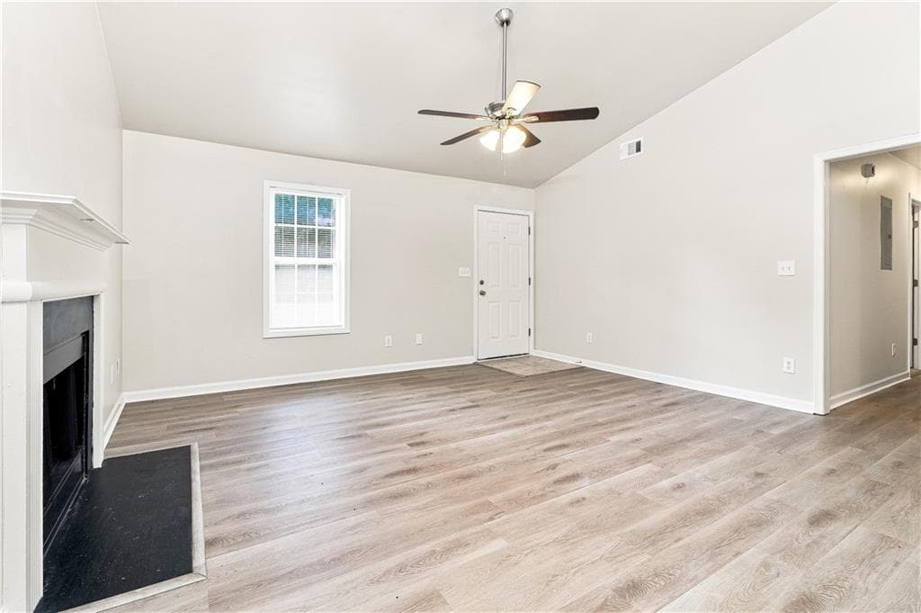 3 bedroom, 2 bathroom, 1,176 sq ft single family residence under contract at 122 Southern Trace Way, Rockmart, GA 30153 — photo 4