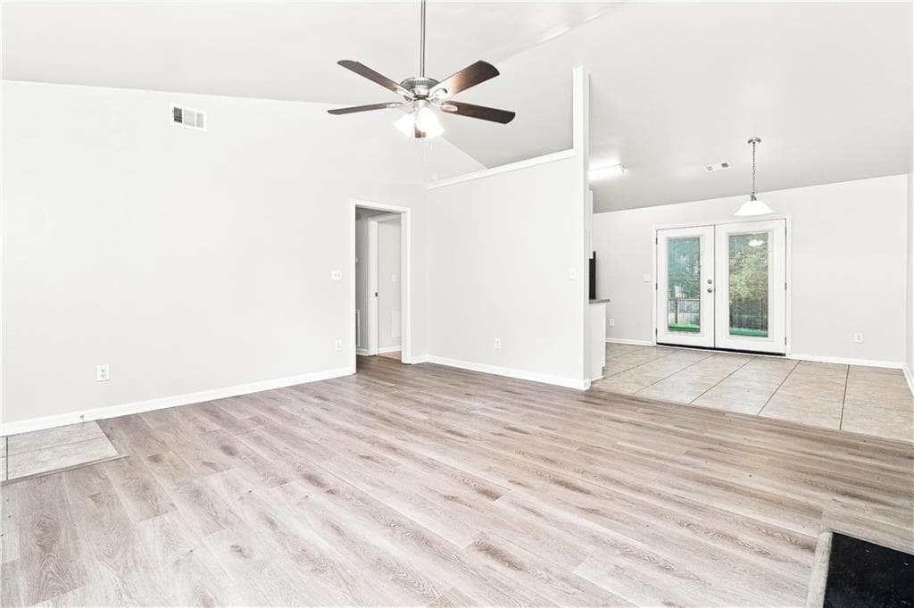 3 bedroom, 2 bathroom, 1,176 sq ft single family residence under contract at 122 Southern Trace Way, Rockmart, GA 30153 — photo 5