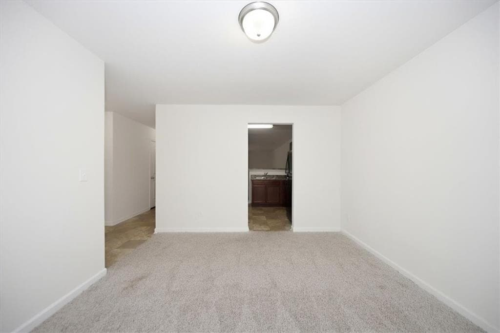 3 bedroom, 3 bathroom, 1,632 sq ft townhouse for sale at 2543 Piering Drive, Lithonia, GA 30038 — photo 8