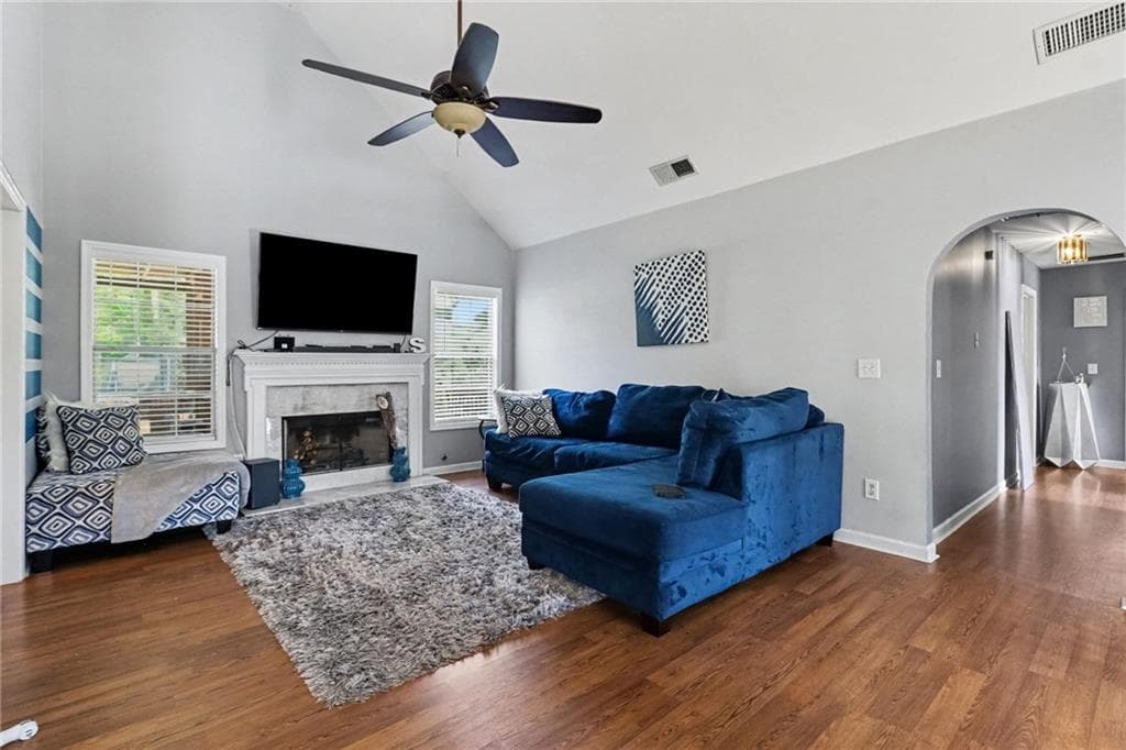 4 bedroom, 3 bathroom, 2,189 sq ft single family residence for sale at 4558 Bronte Lane, Douglasville, GA 30135 — photo 3