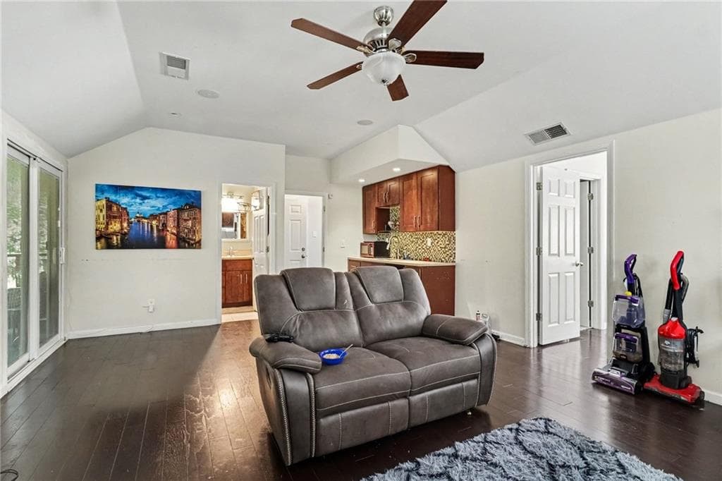 4 bedroom, 3 bathroom, 2,189 sq ft single family residence for sale at 4558 Bronte Lane, Douglasville, GA 30135 — photo 10