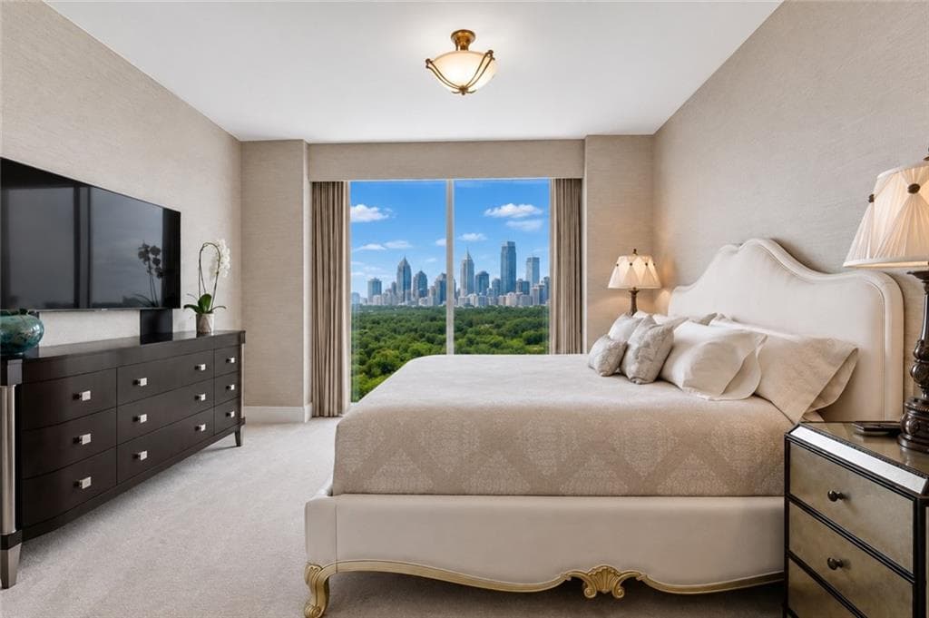 2 bedroom, 3 bathroom, 1,794 sq ft condominium for sale at 2795 Peachtree Road 1608, Atlanta, GA 30305 — photo 2
