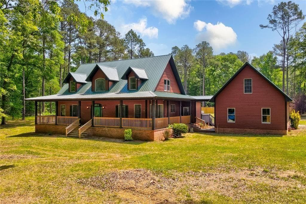 4 bedroom, 4 bathroom, 3,194 sq ft single family residence for sale at 1206 Jasmine Road, Dublin, GA 31021