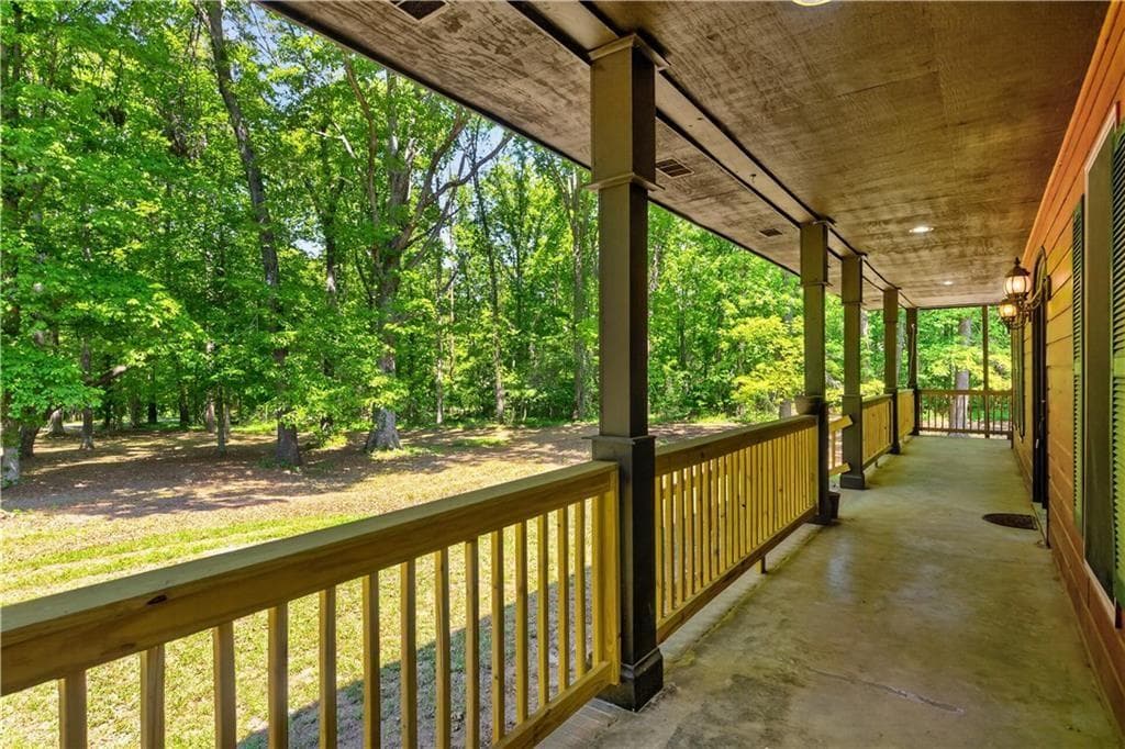 4 bedroom, 4 bathroom, 3,194 sq ft single family residence for sale at 1206 Jasmine Road, Dublin, GA 31021 — photo 3