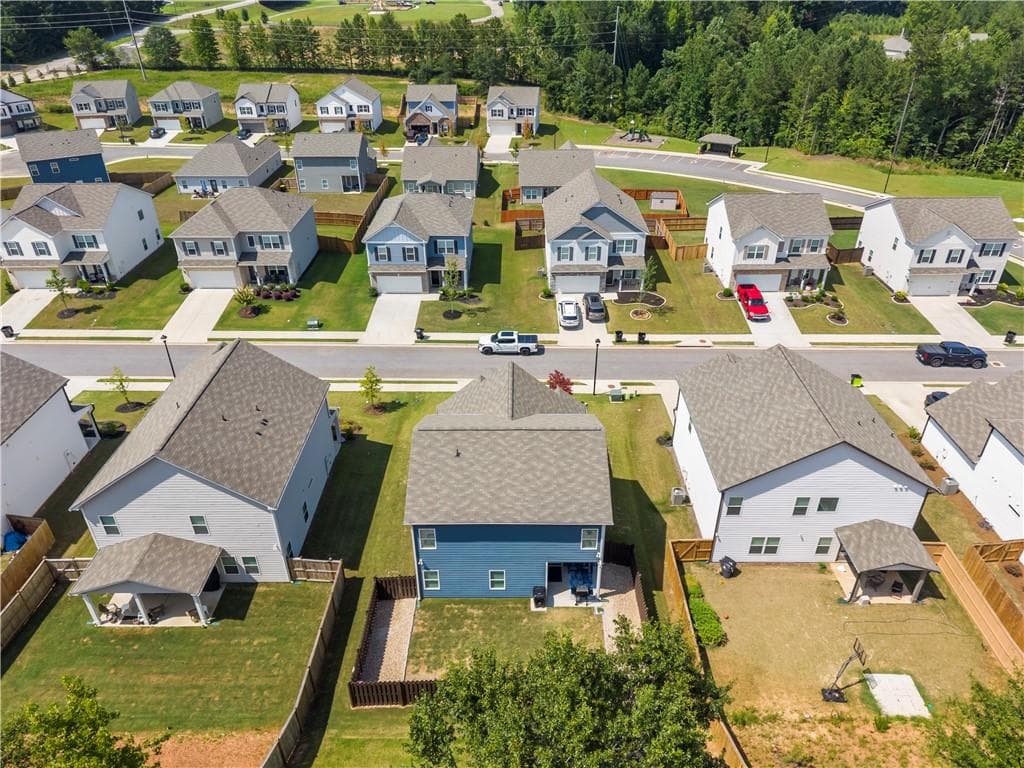 3 bedroom, 3 bathroom, 2,759 sq ft single family residence for sale at 423 Nottely Drive, Temple, GA 30179 — photo 4