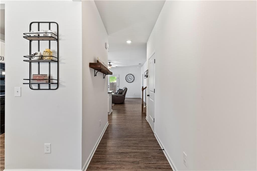 3 bedroom, 3 bathroom, 2,759 sq ft single family residence for sale at 423 Nottely Drive, Temple, GA 30179 — photo 5