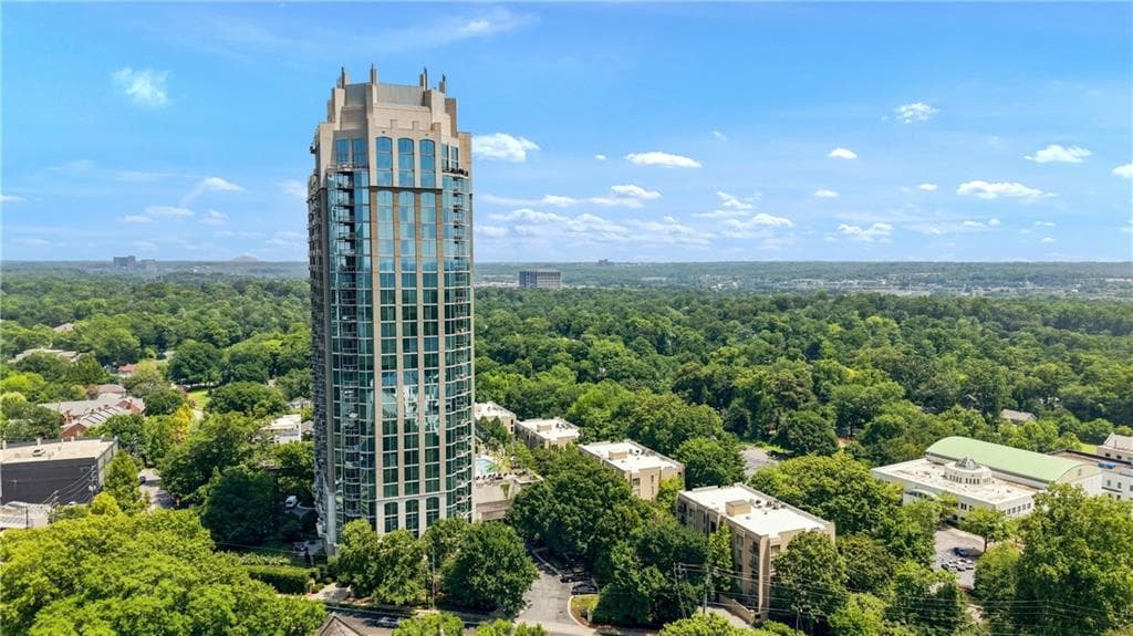 2 bedroom, 3 bathroom, 1,794 sq ft condominium for sale at 2795 Peachtree Road 1608, Atlanta, GA 30305 — photo 5