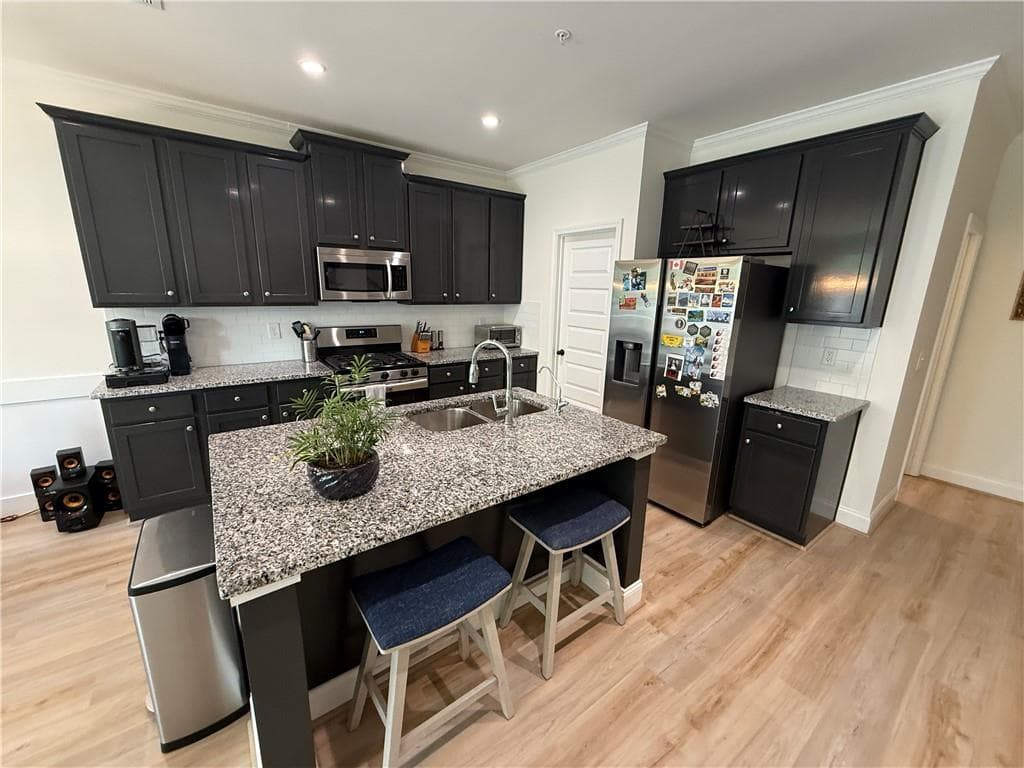 3 bedroom, 3 bathroom, 1,926 sq ft townhouse under contract at 379 Cherryhill Lane, Woodstock, GA 30188 — photo 9