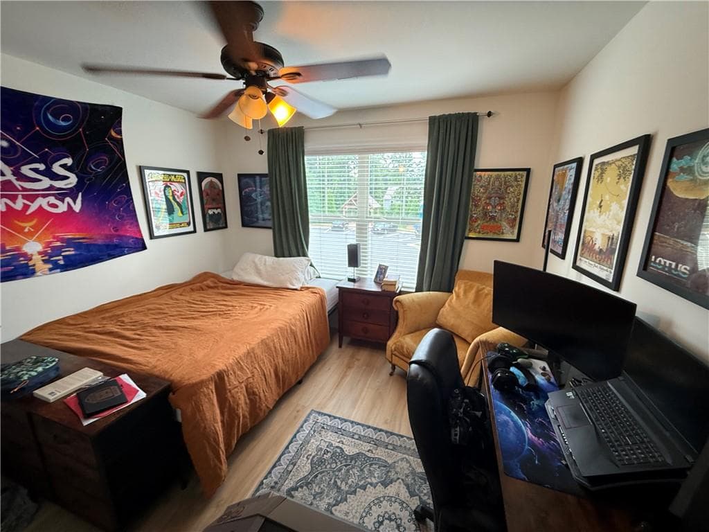 3 bedroom, 3 bathroom, 1,926 sq ft townhouse under contract at 379 Cherryhill Lane, Woodstock, GA 30188 — photo 2