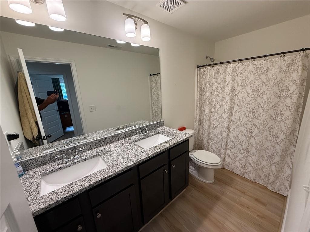 3 bedroom, 3 bathroom, 1,926 sq ft townhouse under contract at 379 Cherryhill Lane, Woodstock, GA 30188 — photo 3