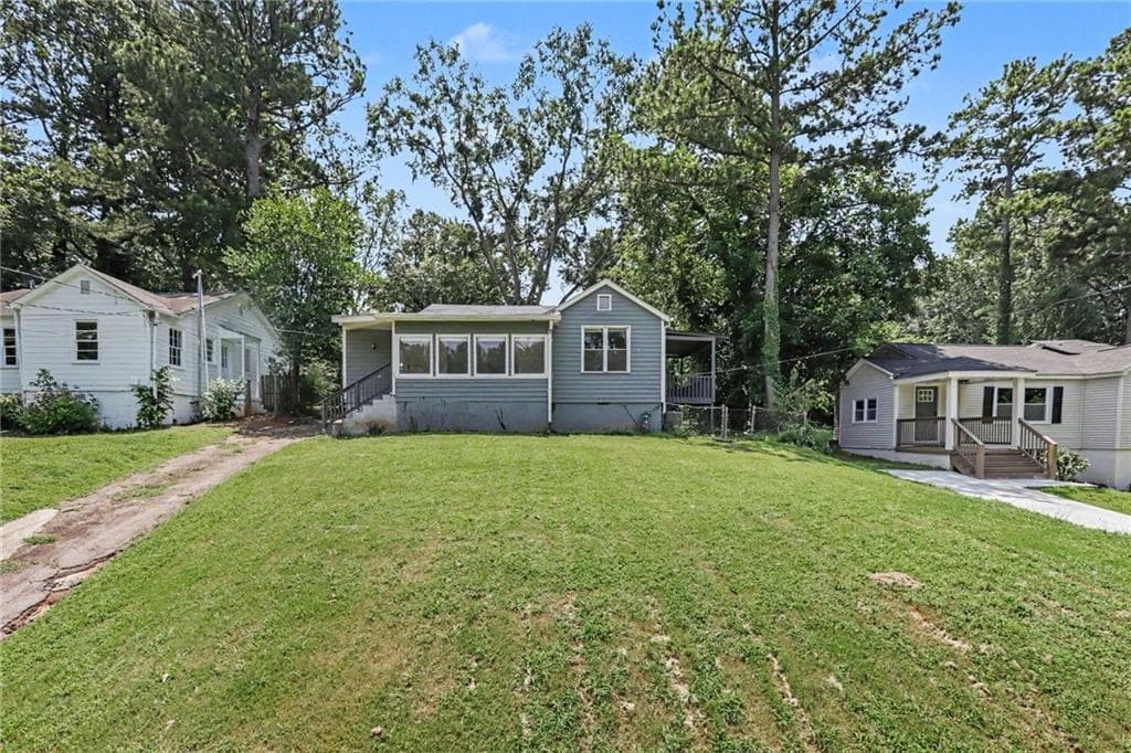 3 bedroom, 2 bathroom, 1,317 sq ft single family residence for sale at 3465 Glen Road, Decatur, GA 30032 — photo 2