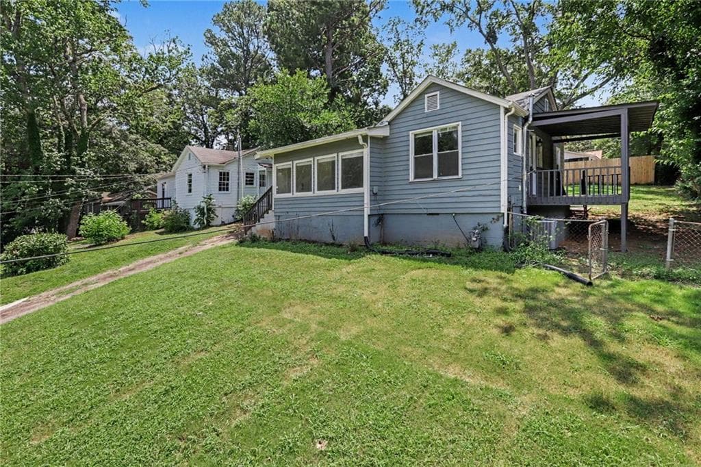 3 bedroom, 2 bathroom, 1,317 sq ft single family residence for sale at 3465 Glen Road, Decatur, GA 30032 — photo 3