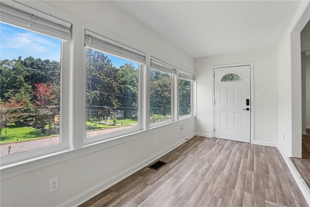 3 bedroom, 2 bathroom, 1,317 sq ft single family residence for sale at 3465 Glen Road, Decatur, GA 30032 — photo 7