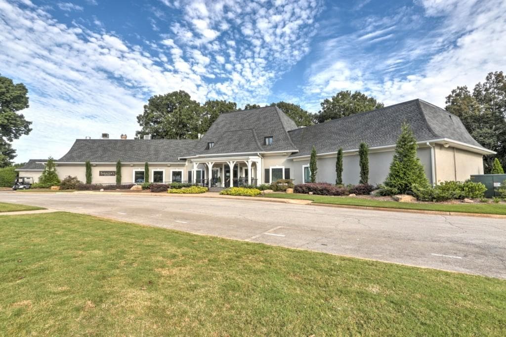 4 bedroom, 3 bathroom, 2,692 sq ft single family residence under contract at 1630 Mount Moriah Road, Hoschton, GA 30548 — photo 5