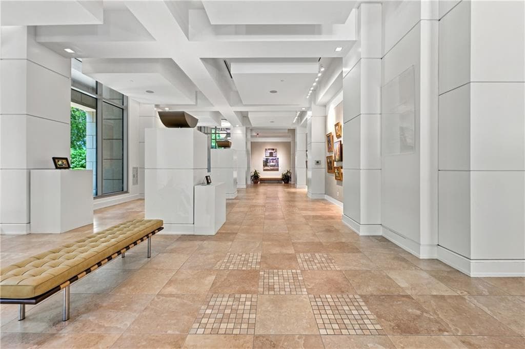 2 bedroom, 3 bathroom, 1,794 sq ft condominium for sale at 2795 Peachtree Road 1608, Atlanta, GA 30305 — photo 10