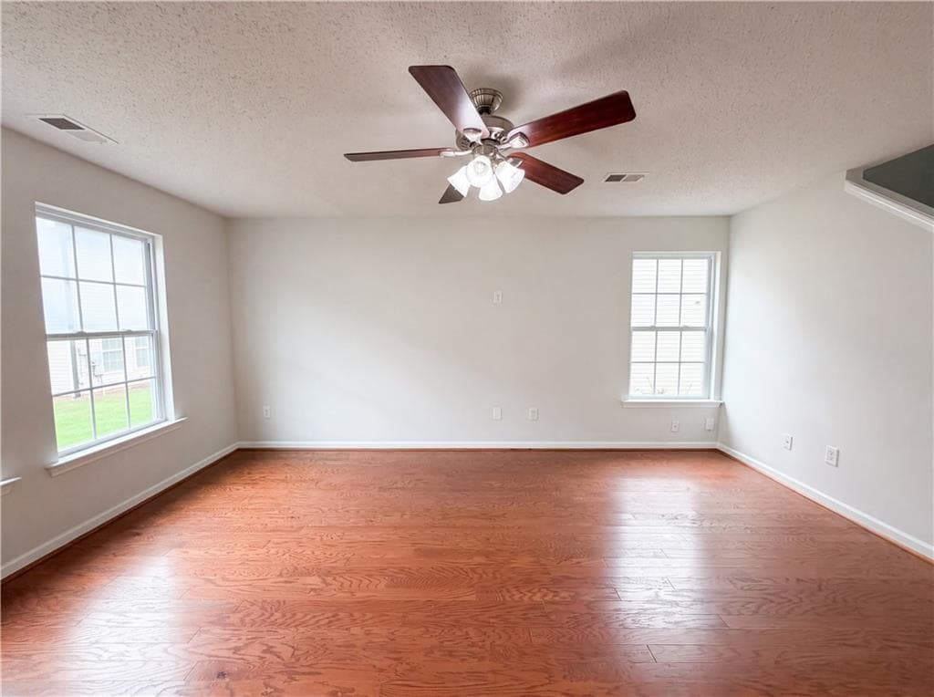 2 bedroom, 3 bathroom, 2,614 sq ft townhouse under contract at 93 Darbys Crossing Court, Hiram, GA 30141 — photo 5
