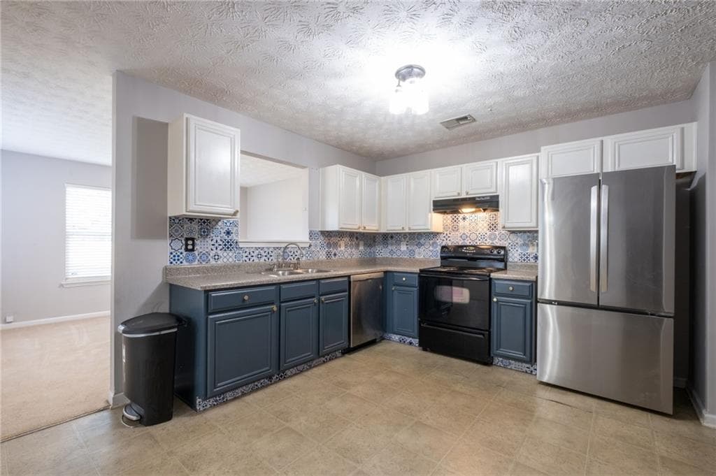 4 bedroom, 3 bathroom, 1,836 sq ft single family residence for sale at 315 Furrow Creek Court, Jackson, GA 30233 — photo 8